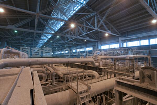 現(xiàn)代工業(yè)內(nèi)部發(fā)現(xiàn)的設(shè)備、電纜和管道